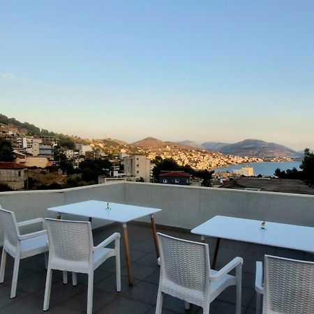 Villa Virginia Sarandë エクステリア 写真