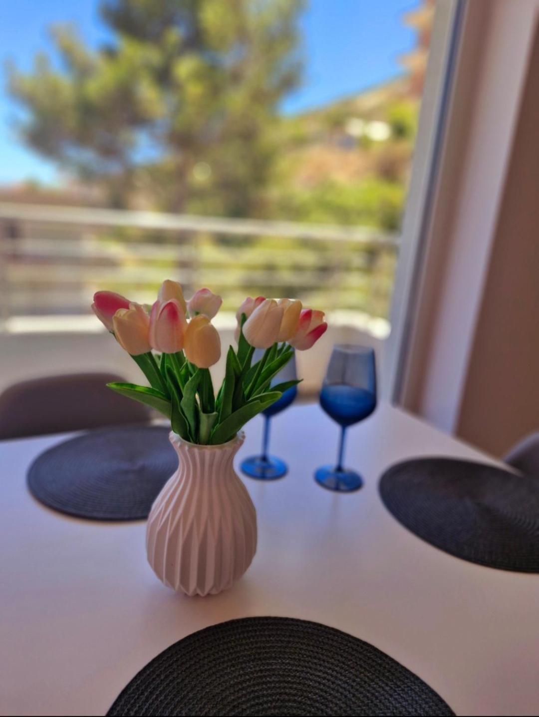 Villa Virginia Sarandë エクステリア 写真