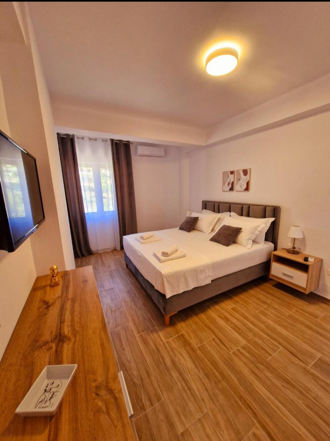 Villa Virginia Sarandë エクステリア 写真