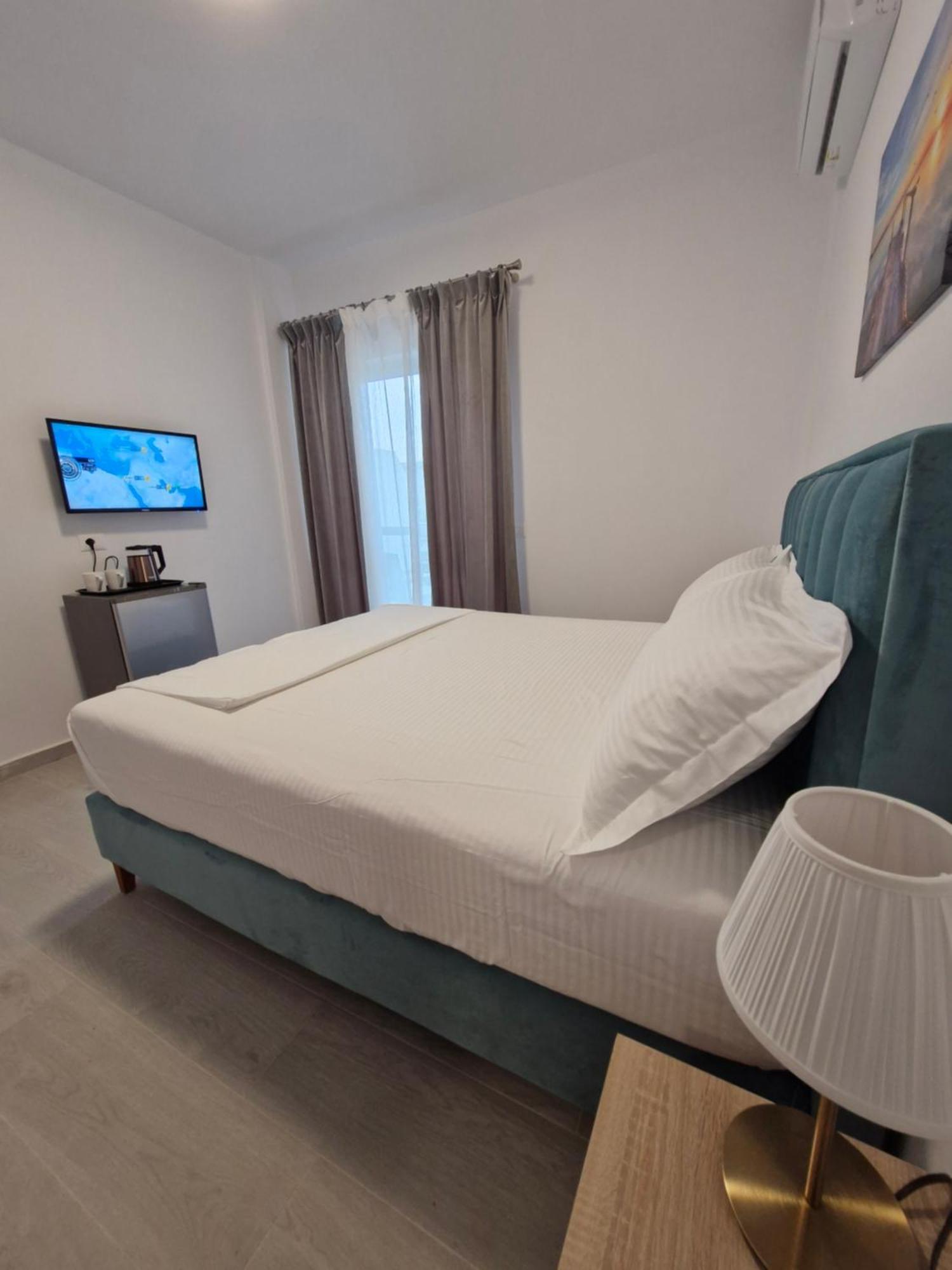 Villa Virginia Sarandë エクステリア 写真