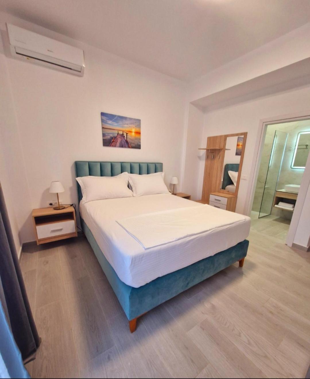 Villa Virginia Sarandë エクステリア 写真