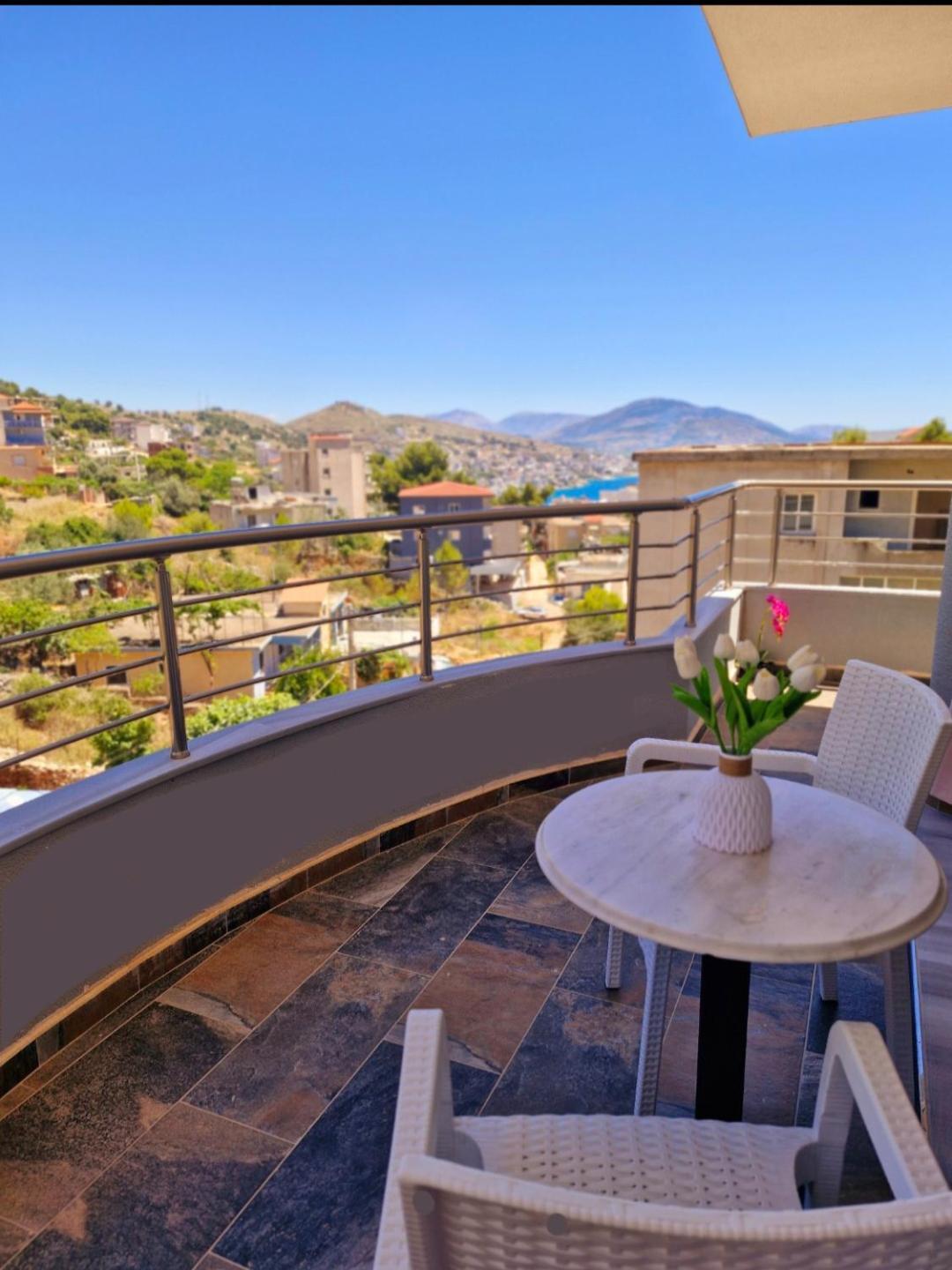 Villa Virginia Sarandë エクステリア 写真