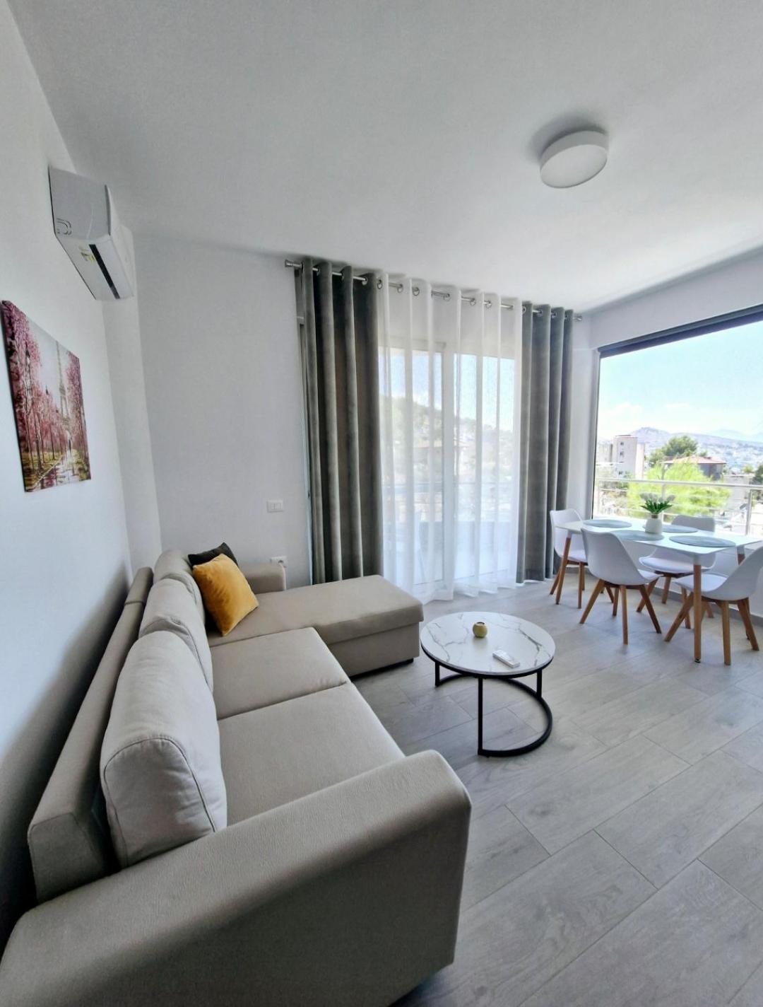 Villa Virginia Sarandë エクステリア 写真