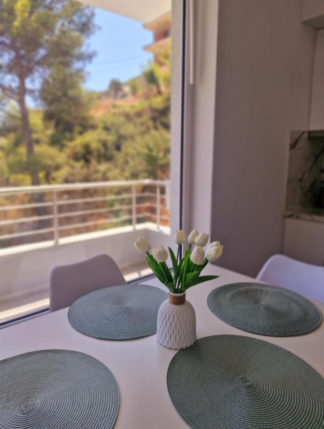 Villa Virginia Sarandë エクステリア 写真